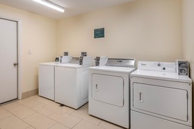 Quality Inn & Suites Riverfront