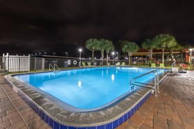 Quality Inn & Suites Riverfront