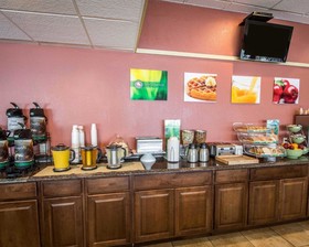 Quality Inn & Suites Riverfront