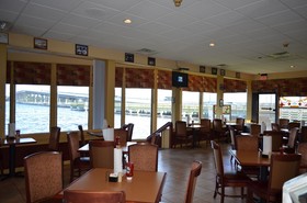 Quality Inn & Suites Riverfront
