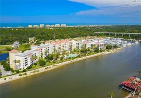 Yacht Harbor Village
