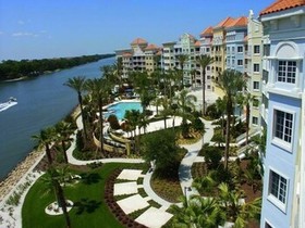 Yacht Harbor Village