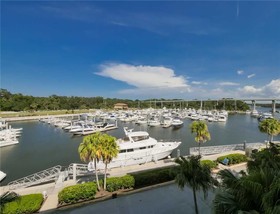 Yacht Harbor Village