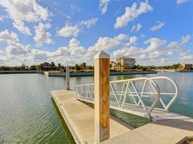 Yacht Harbor Village
