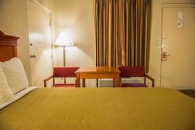 Econo Lodge Panama City