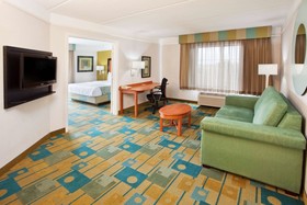 La Quinta Inn & Suites by Wyndham Panama City