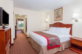 Ramada by Wyndham Panama City