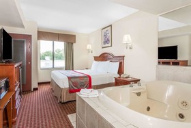 Ramada by Wyndham Panama City