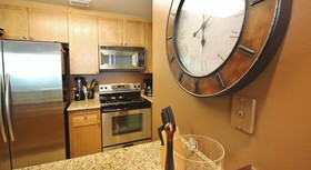 Aqua Resort by Teeming Vacation Rentals