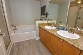 Aqua Resort by Teeming Vacation Rentals