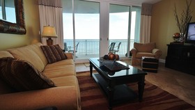 Aqua Resort by Teeming Vacation Rentals