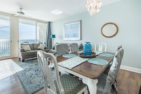 Aqua Resort by Teeming Vacation Rentals