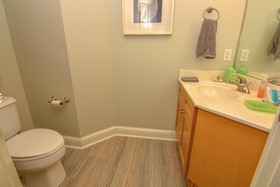 Aqua Resort by Teeming Vacation Rentals