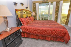 Aqua Resort by Teeming Vacation Rentals