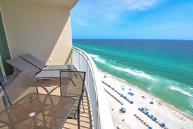 Aqua Resort by Teeming Vacation Rentals