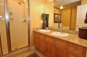 Aqua Resort by Teeming Vacation Rentals