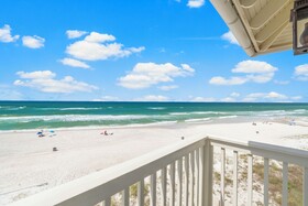 Beach House - Reel Em Inn by Panhandle Getaways