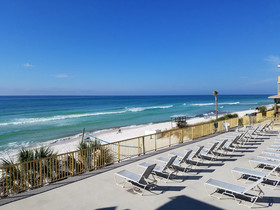 Chateau Beachfront Resort, BW Signature Collection