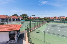 Edgewater Beach & Golf Resort by Book That Condo