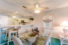 Edgewater Beach & Golf Resort by Book That Condo