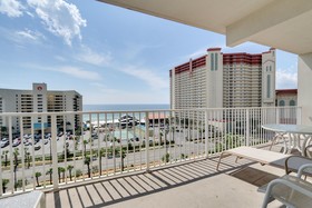 Laketown Wharf