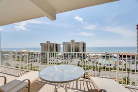 Laketown Wharf