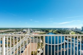 Laketown Wharf