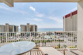 Laketown Wharf