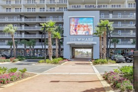 Laketown Wharf