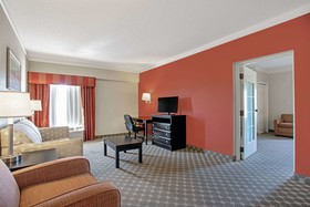 La Quinta Inn & Suites by Wyndham Panama City Beach