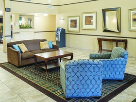 La Quinta Inn & Suites by Wyndham PCB Pier Park area