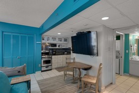 Long Beach Resort by iTrip