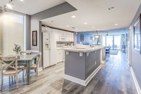 Majestic Beach Towers by iTrip