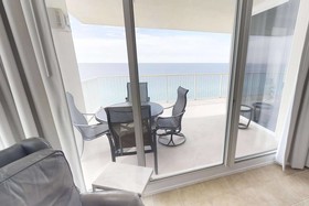 Majestic Beach Towers by iTrip