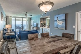 Majestic Beach Towers by iTrip