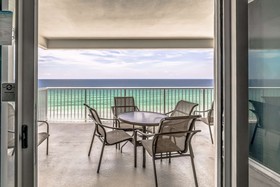 Majestic Beach Towers by iTrip