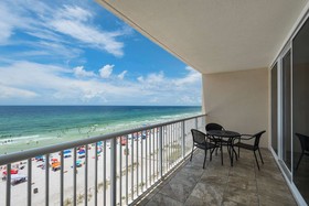 Majestic Beach Towers by iTrip