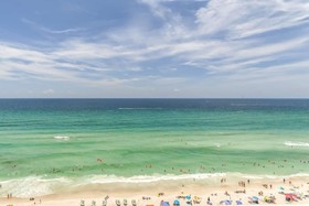 Majestic Beach Towers by iTrip