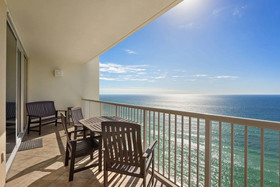 Majestic Beach Towers by iTrip
