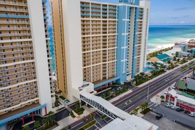 Majestic Beach Towers by iTrip