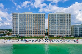 Majestic Beach Towers by iTrip