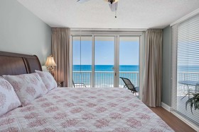 Majestic Beach Towers by iTrip