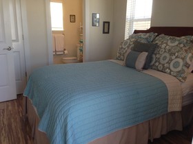 Mills Seaview Cottage by Forehand Rentals