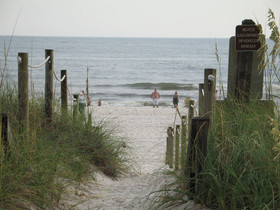 Mills Seaview Cottage by Forehand Rentals