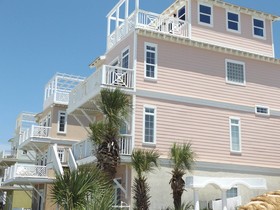 Pineapple Villas on Laguna Beach