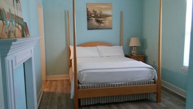 Pineapple Villas on Laguna Beach