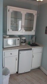 Pineapple Villas on Laguna Beach