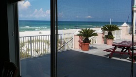 Pineapple Villas on Laguna Beach