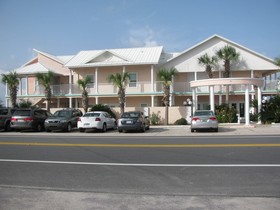 Pineapple Villas on Laguna Beach