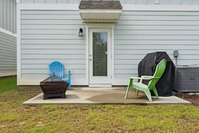 Pogos Paradise Townhome